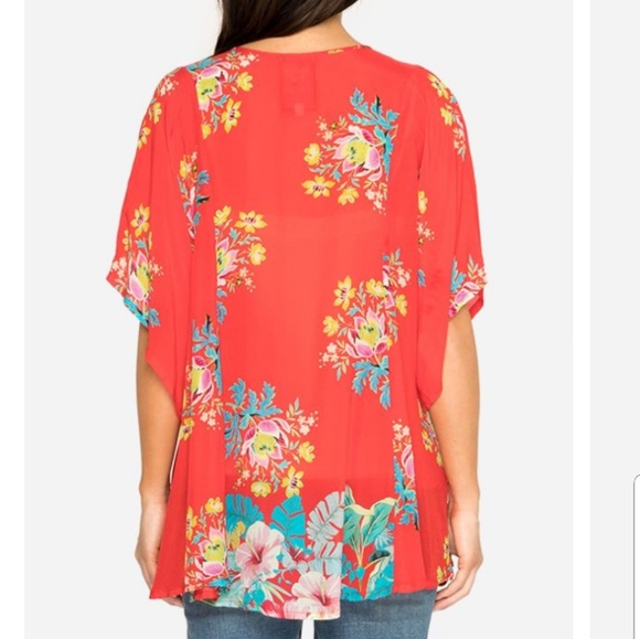 Johnny was PEONIES TOP - Picture 6 of 8